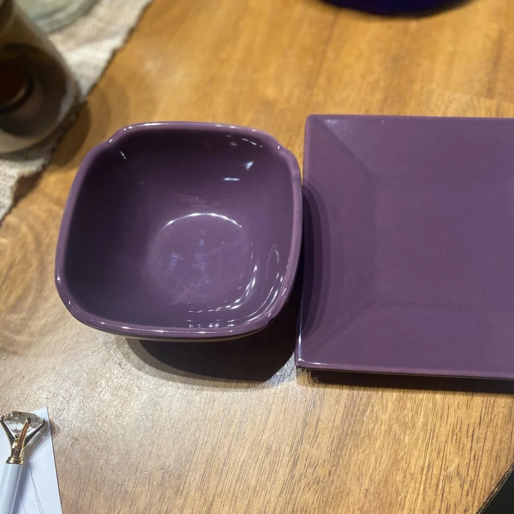 Vintage Party Lite Zen candle holder set. Color is eggplant. Like new. 2 pieces - Picture 2 of 4